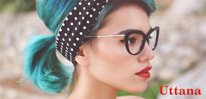 Mắt kính Uttana là của nước nào, được sản xuất ở đâu?