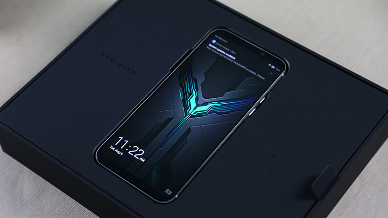 Đập hộp Xiaomi Black Shark 2 phiên bản cao cấp nhất: Vừa đẹp vừa sang - ảnh 8 Đập hộp Xiaomi Black Shark 2 phiên bản cao cấp nhất: Vừa đẹp vừa sang - ảnh 8