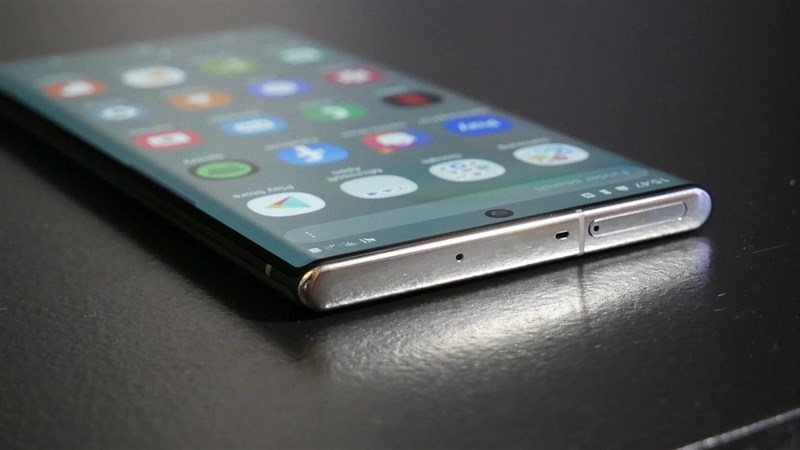 Chi tiết bộ sạc nhanh 25W và 45W trên Galaxy Note 10, Note 10+ Chi tiết bộ sạc nhanh 25W và 45W trên Galaxy Note 10, Note 10+