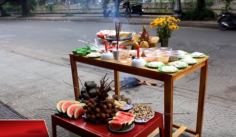 Nghi thức cúng cô hồn, cúng cô hồn giờ nào và cách khấn cúng cô hồn