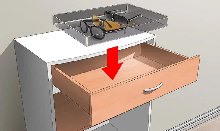 bảo quản mắt kính trong nhà bằng Khay nhựa Acrylic, đặt trong ngăn tủ