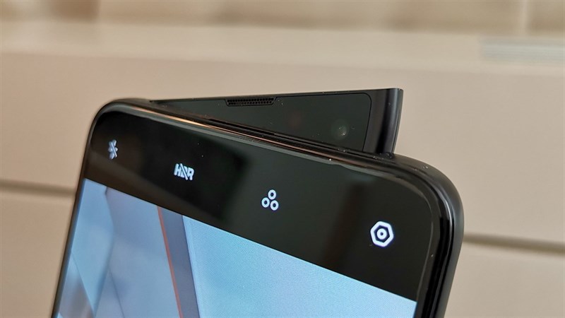 Đánh giá thiết kế Galaxy Note 10: Gần mức hoàn hảo nhưng 'ngón tay cái vô dụng' Đánh giá thiết kế Galaxy Note 10: Gần mức hoàn hảo nhưng 'ngón tay cái vô dụng'