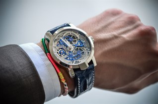 Đồng hồ thực chất ra đời từ câu hỏi mấy giờ rồi?