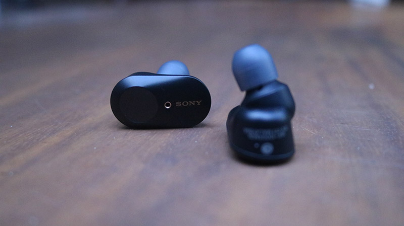 Cận cảnh chiếc tai nghe