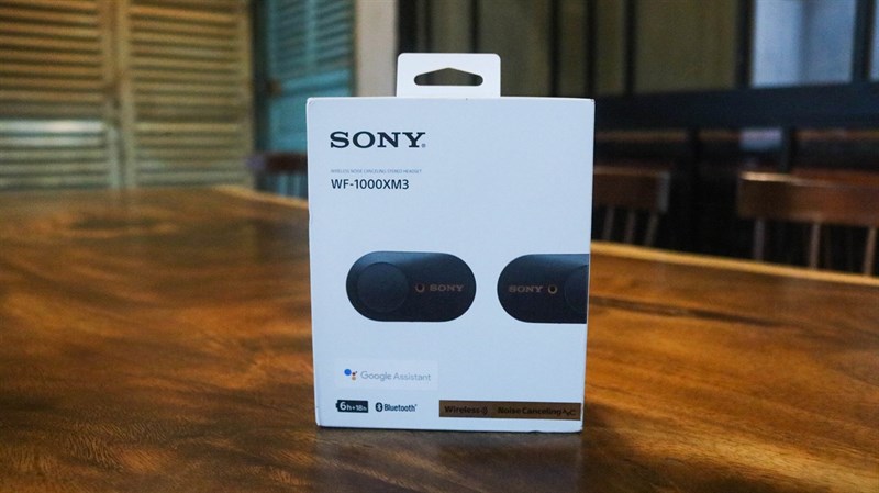 Đập hộp & đánh giá nhanh tai nghe không dây Sony WF-1000XM3: Thiết kế sang, ngầu, chống ồn cực tốt - ảnh 1 Đập hộp & đánh giá nhanh tai nghe không dây Sony WF-1000XM3: Thiết kế sang, ngầu, chống ồn cực tốt - ảnh 1
