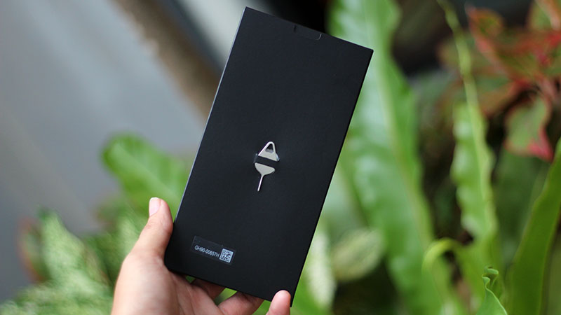 Trên tay Galaxy Note 10+ màu đen truyền thống Trên tay Galaxy Note 10+ màu đen truyền thống