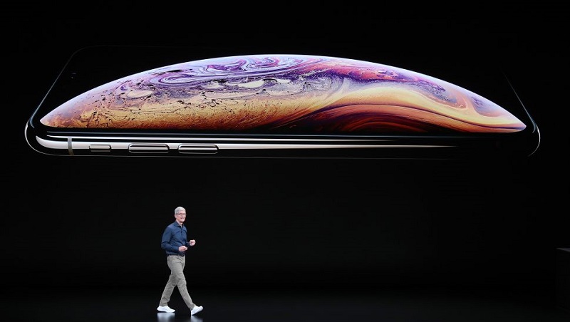 Apple Apple