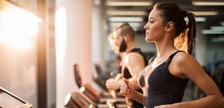 6 bí quyết duy trì làn da đẹp khi tập thể thao, hoạt động nặng