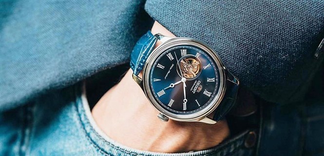 Người mệnh mộc có nên đeo đồng hồ hay không?