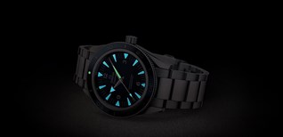 Các ứng dụng của đồng hồ dạ quang và lưu ý khi bảo quản