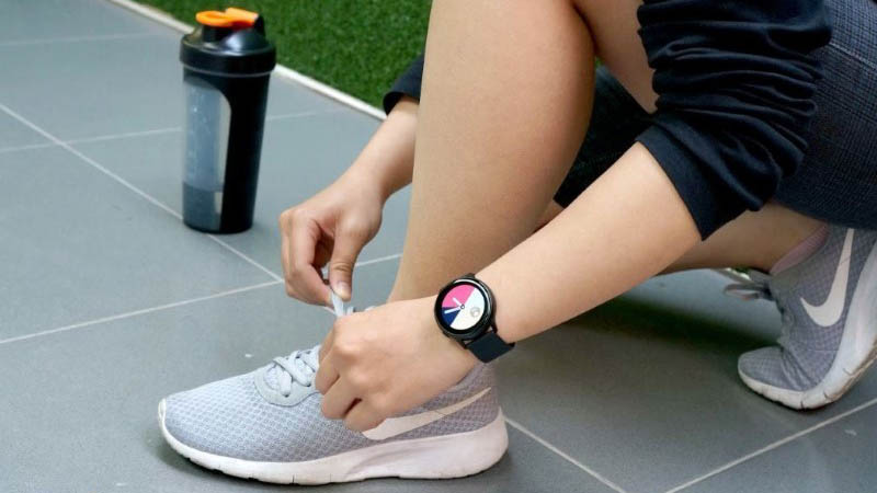 Top 5 smartwatch có thiết kế đẹp, quyến rũ, đáng mua dành cho phái đẹp - ảnh 1 Top 5 smartwatch có thiết kế đẹp, quyến rũ, đáng mua dành cho phái đẹp - ảnh 1