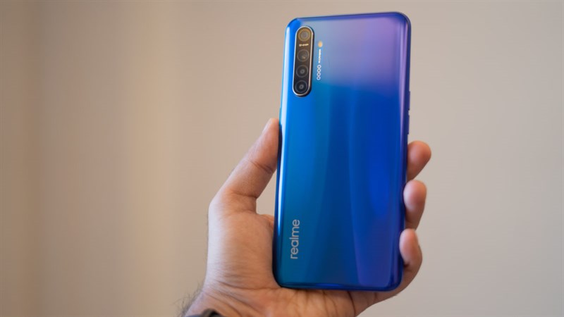 Realme XT có mặt lưng với hiệu ứng gradient Realme XT có mặt lưng với hiệu ứng gradient