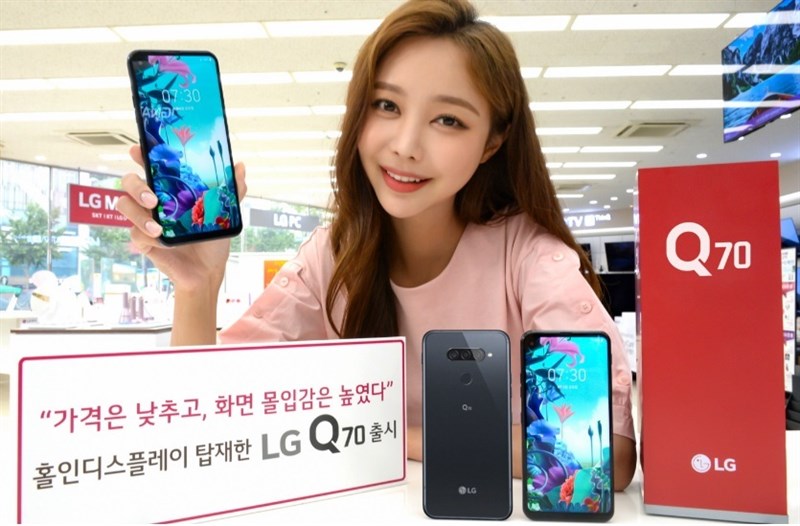 LG Q70 ra mắt: 3 camera sau, chip Snapdragon 675, giá 10.5 triệu LG Q70 ra mắt: 3 camera sau, chip Snapdragon 675, giá 10.5 triệu