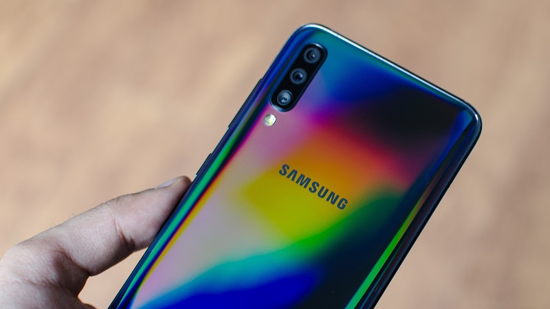 Samsung Galaxy A90 5G rò rỉ ảnh báo chí chính thức: 3 camera sau, vân tay dưới màn hình