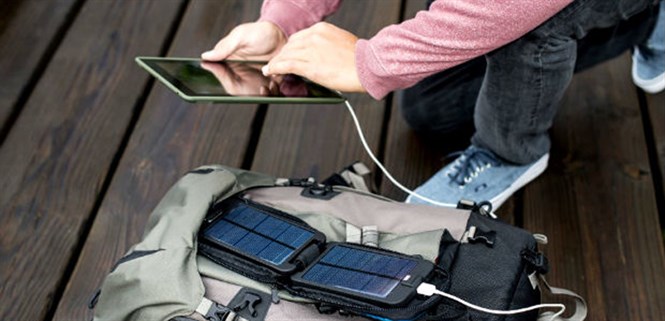 Có được mang pin sạc dự phòng lên máy bay hay không?