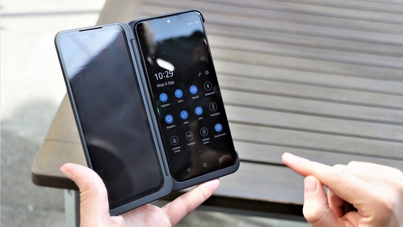 IFA 2019: LG G8X ThinQ ra mắt với camera selfie 32 MP, phụ kiện màn hình kép mới IFA 2019: LG G8X ThinQ ra mắt với camera selfie 32 MP, phụ kiện màn hình kép mới