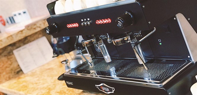 Các bộ phận của máy pha cà phê espresso chuyên nghiệp