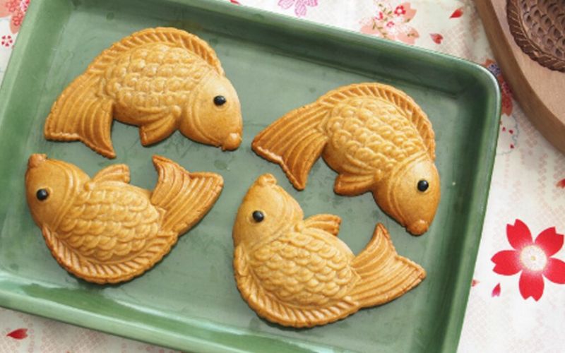 Hình ảnh bánh Trung thu hình con cá đẹp