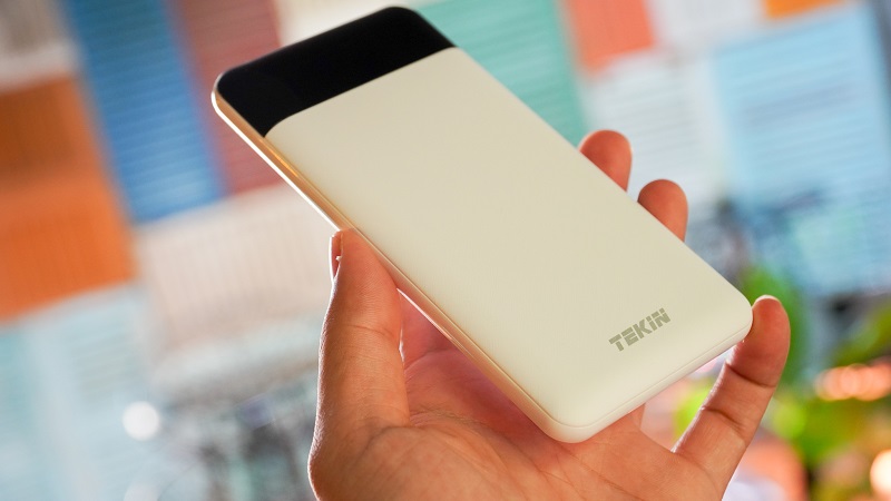 Màu chủ đạo của SDP là màu trắng đen