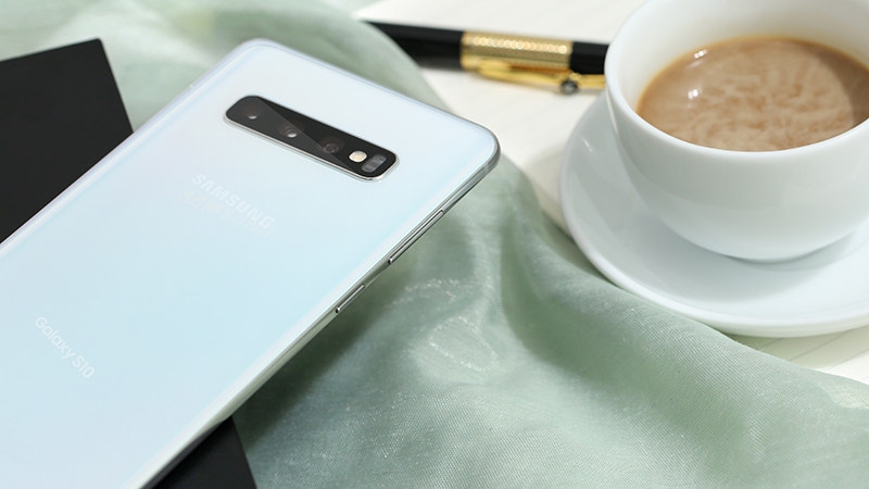 So sánh đối đầu iPhone 11 và Galaxy S10: Ai là người chiến thắng? - ảnh 2 So sánh đối đầu iPhone 11 và Galaxy S10: Ai là người chiến thắng? - ảnh 2