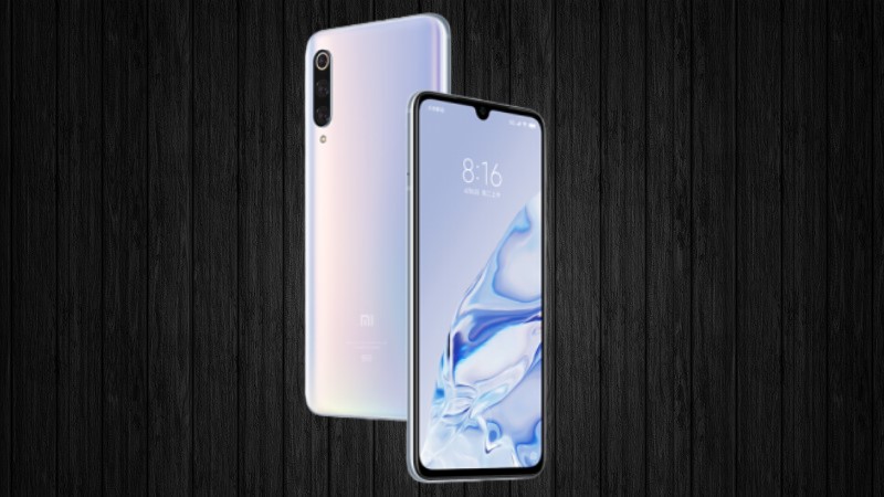 Xiaomi Mi 9 Pro 5G màu trắng xuất hiện trong poster chính thức
