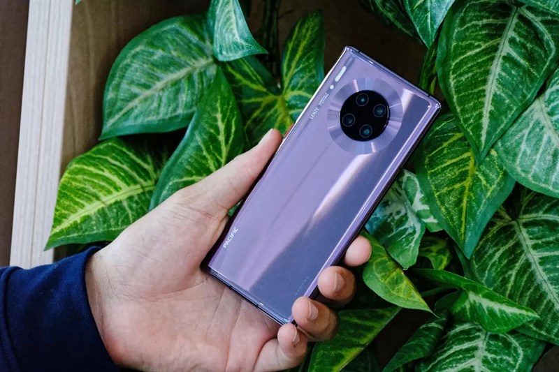 Huawei Mate 30 Pro có bốn camera sau Huawei Mate 30 Pro có bốn camera sau