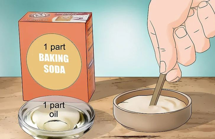 Trộn bột soda với dầu