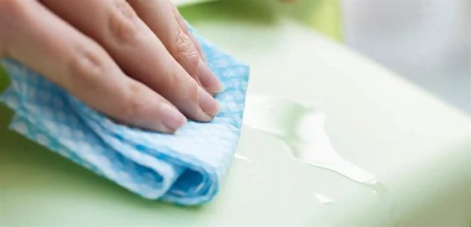 3 cách tẩy keo dính trên đồ nhựa tại nhà hiệu quả nhất