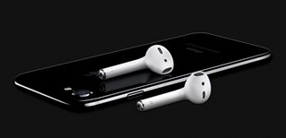 Tai nghe Apple của nước nào? Có tốt không? Có nên mua không?