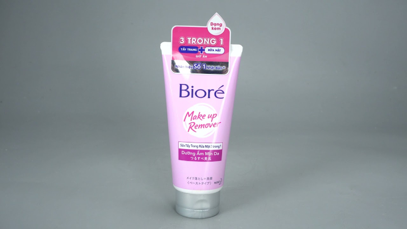 Sữa rửa mặt Bioré 3 In 1 Makeup Remover Foam