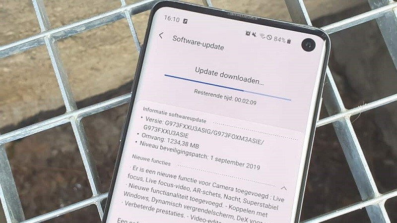 Galaxy S10, Galaxy S10+, Galaxy S10e được cập nhật tính năng mới vạn người mê Galaxy S10, Galaxy S10+, Galaxy S10e được cập nhật tính năng mới vạn người mê