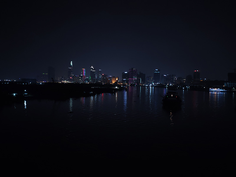 Chuyên nghiệp Chuyên nghiệp