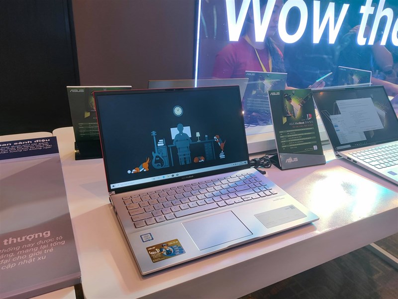 VivoBook S14/S15 sở hữu màn hình viền siêu mỏng NanoEdge VivoBook S14/S15 sở hữu màn hình viền siêu mỏng NanoEdge