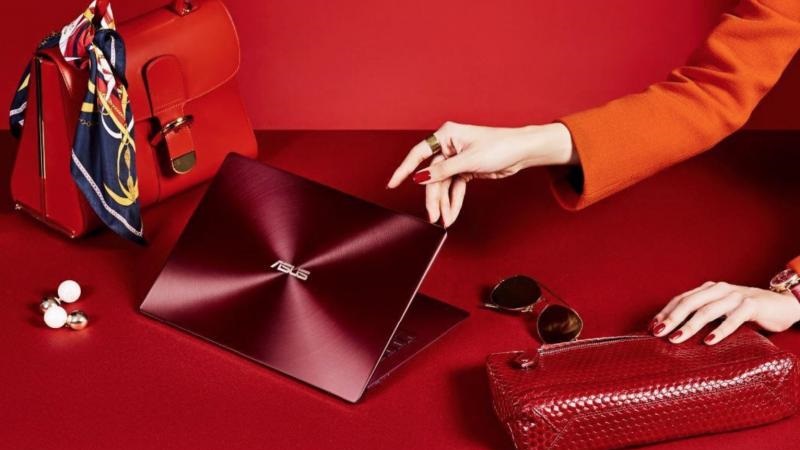 Laptop giá sốc cuối tuần Laptop giá sốc cuối tuần