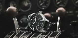 Đồng hồ phi công là gì? Có đặc điểm gì nổi bật?