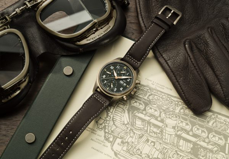 What is a pilot watch? What are the outstanding features?