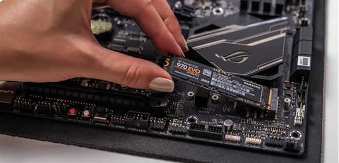 Top 5 phần mềm kiểm tra tốc độ SSD tốt nhất trên laptop Windows, MacOS