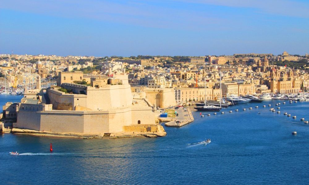Malta sở hữu những bãi biển kỳ vỹ và hoang sơ