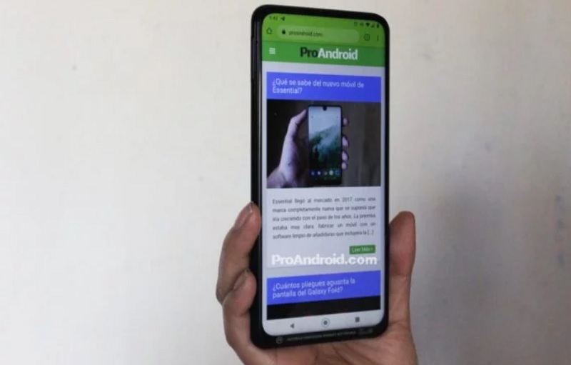 Mặt trước của máy