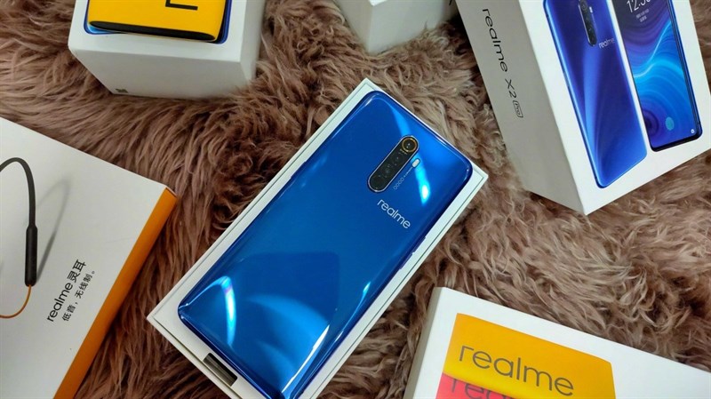 Xuất hiện nhiều ảnh thực tế Realme X2 Pro, xác nhận có sạc nhanh 50W Xuất hiện nhiều ảnh thực tế Realme X2 Pro, xác nhận có sạc nhanh 50W