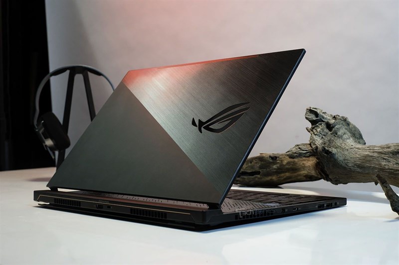 ASUS dòng ROG Zephyrus.