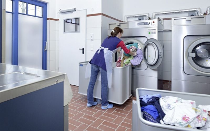 Công nghệ giặt khô là gì? Vì sao phải giặt khô quần áo?
