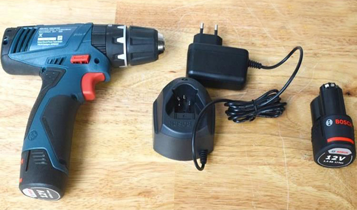 Máy khoan động lực dùng pin