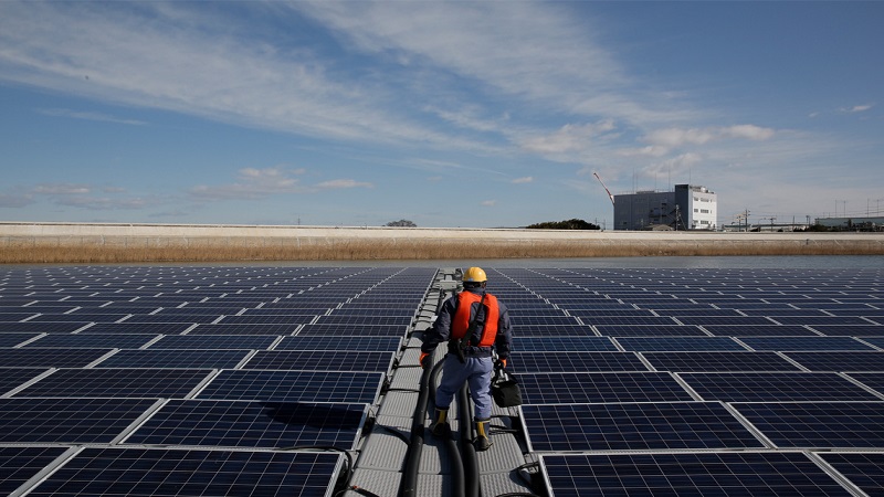 renewable_energy_apple_solar_panel_japan