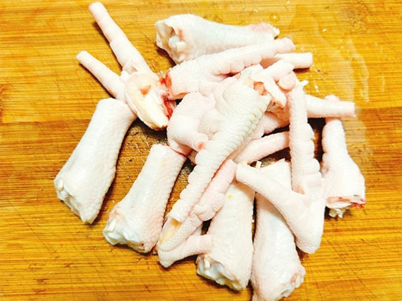 Cách làm chân gà xào chua ngọt, lạ miệng ăn bao ghiền Cách làm chân gà xào chua ngọt, lạ miệng ăn bao ghiền