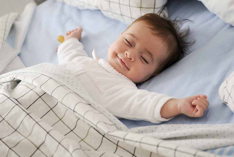 Có nên cho trẻ sơ sinh ngủ điều hòa?