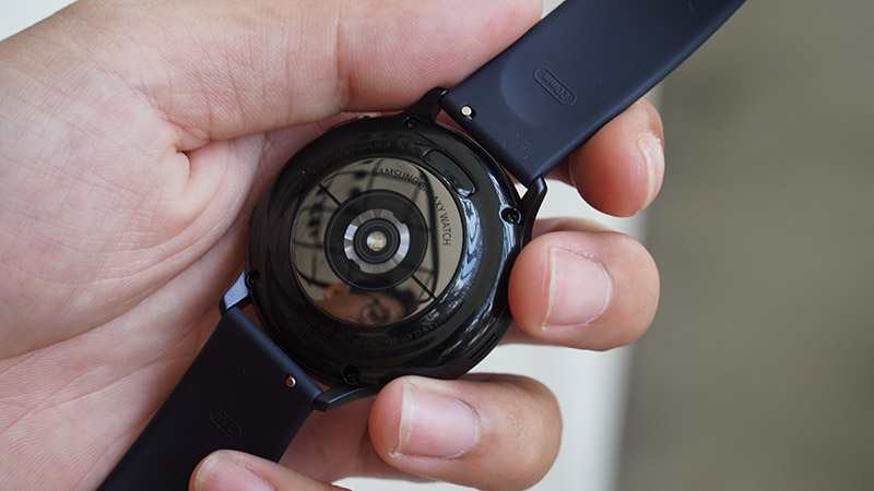 Galaxy Watch Active 2 theo dõi sức khỏe toàn diện Galaxy Watch Active 2 theo dõi sức khỏe toàn diện