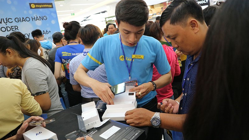 IDC: Thị trường smartphone tăng trưởng nhẹ trong quý 3 IDC: Thị trường smartphone tăng trưởng nhẹ trong quý 3