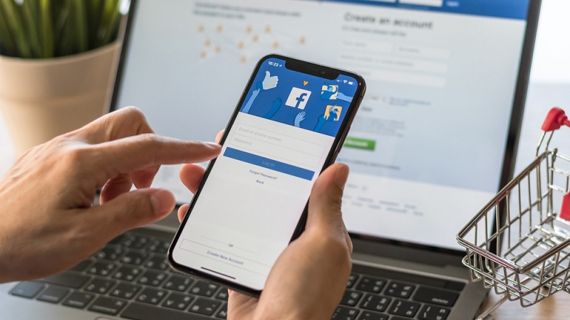 Facebook tự động kích hoạt camera trên iPhone khi người dùng lướt News Feed Facebook tự động kích hoạt camera trên iPhone khi người dùng lướt News Feed
