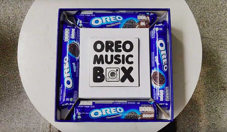 Review Oreo Music Box -  Cùng Oreo trao lời yêu thương đến những người bạn yêu quý
